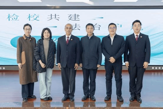 b80e03a2a600fa6fbf6e818f9390f0b